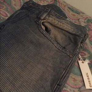 New Diesel “Thavar” slim skinny jeans